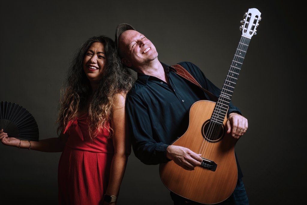 Das Duo 2injoy bestehend aus Florezelle Amend und Michael Diehl.