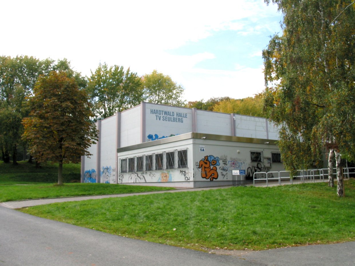 Ansicht auf die Hardtwaldhalle in Seulberg - Sporthalle des TV Seulberg e.V.