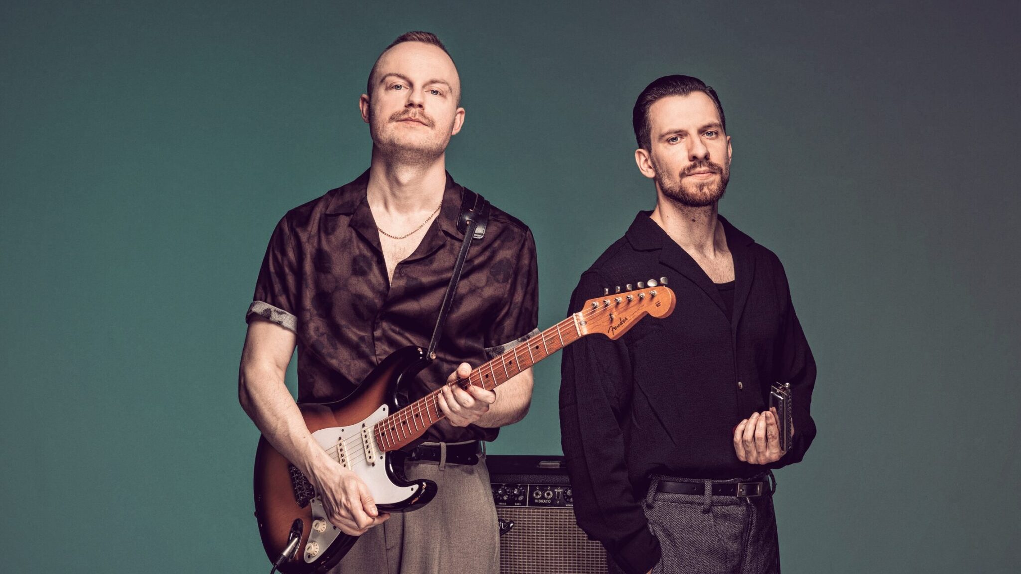 Auf dem Bild ist das Duo Special Hot Sauce zu sehen.