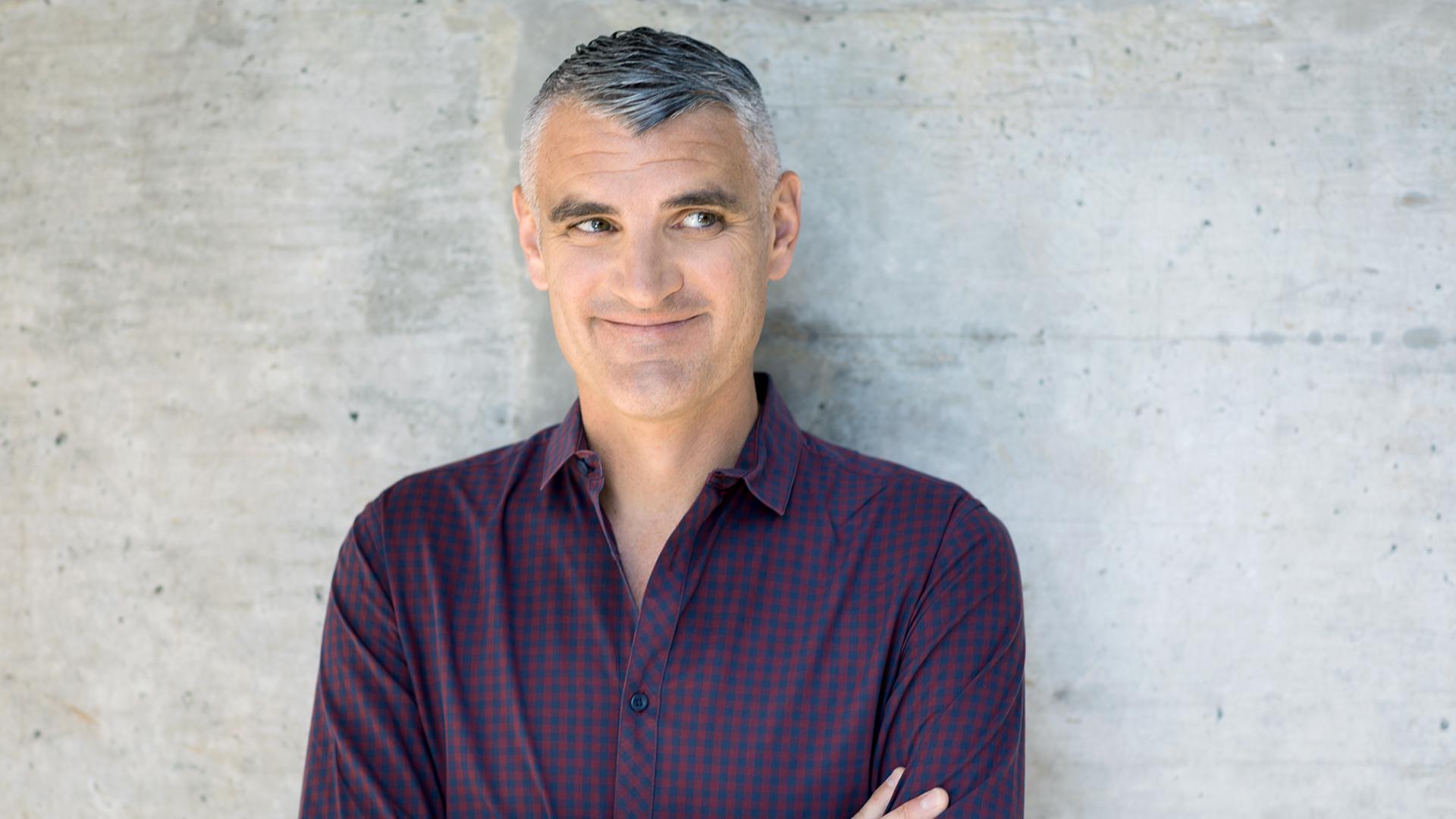 Auf dem Bild ist Tim Frühling zu sehen.